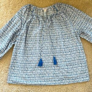🔵 5 for $15 J. Crew Blue and White Patterned Blouse